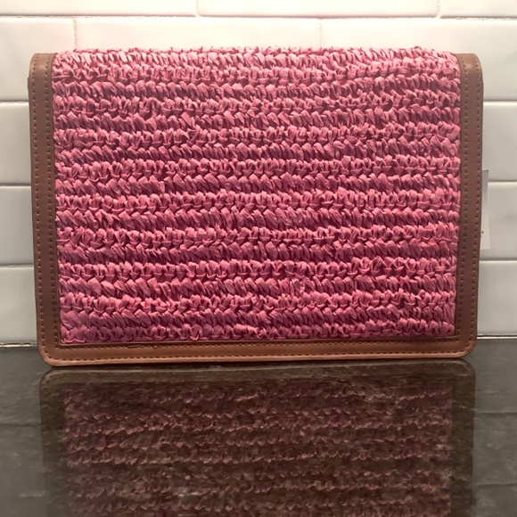 Loft Women's Raffia Hot Pink Clutch Purse - Picture 4 of 6